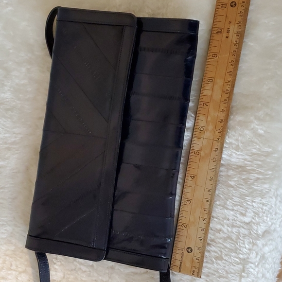 Eel skin clutch, dark navy blue - Picture 5 of 5